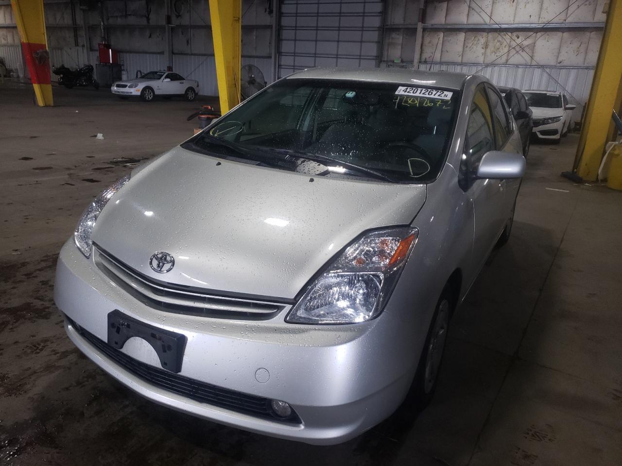 Photo 2 from auction – 2005 TOYOTA PRIUS with VIN JTDKB20U057034231