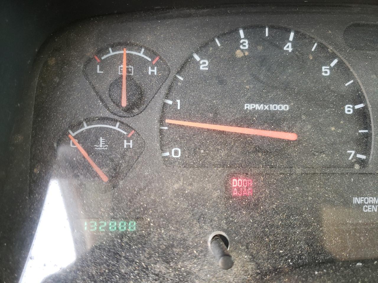 Photo 8 from auction – 2002 DODGE DAKOTA SPO with VIN 1B7GG32N92S667287