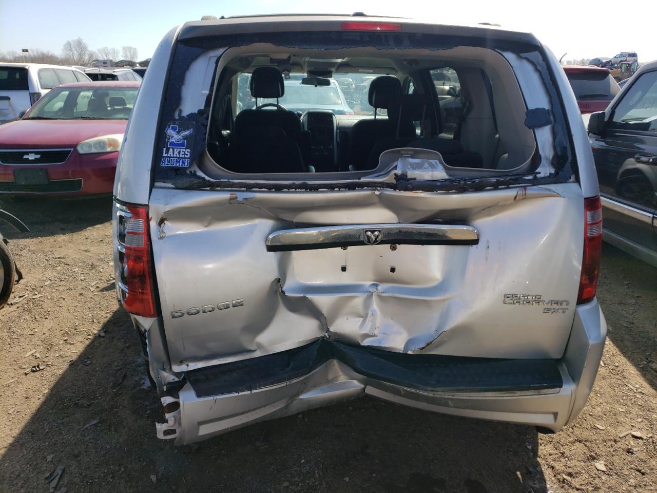 Фото 9 с аукциона – 2010 DODGE GRAND CARA с VIN 2D4RN5D19AR317763