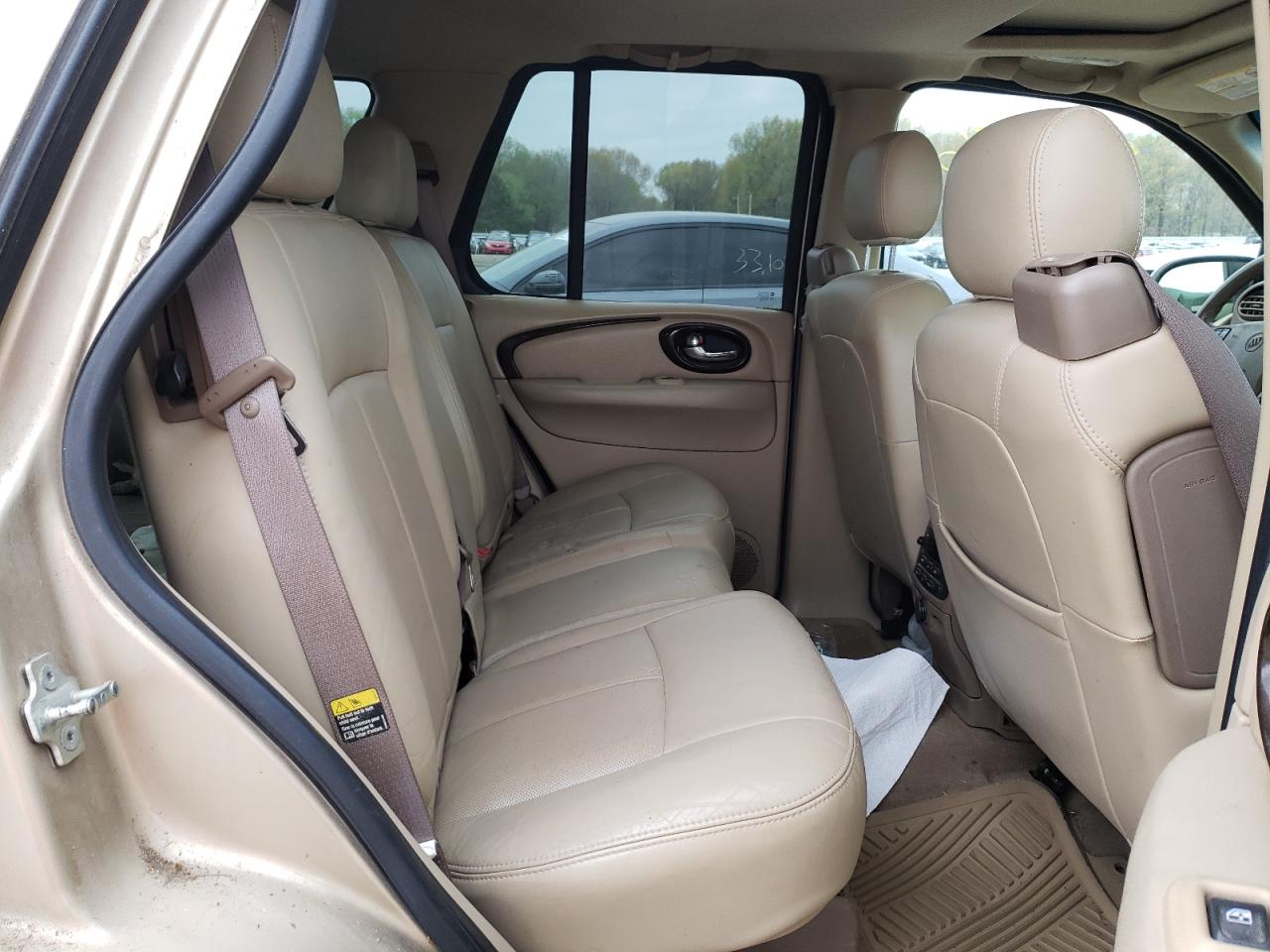 Photo 6 from auction – 2004 BUICK RAINIER CX with VIN 5GAES13P642240695
