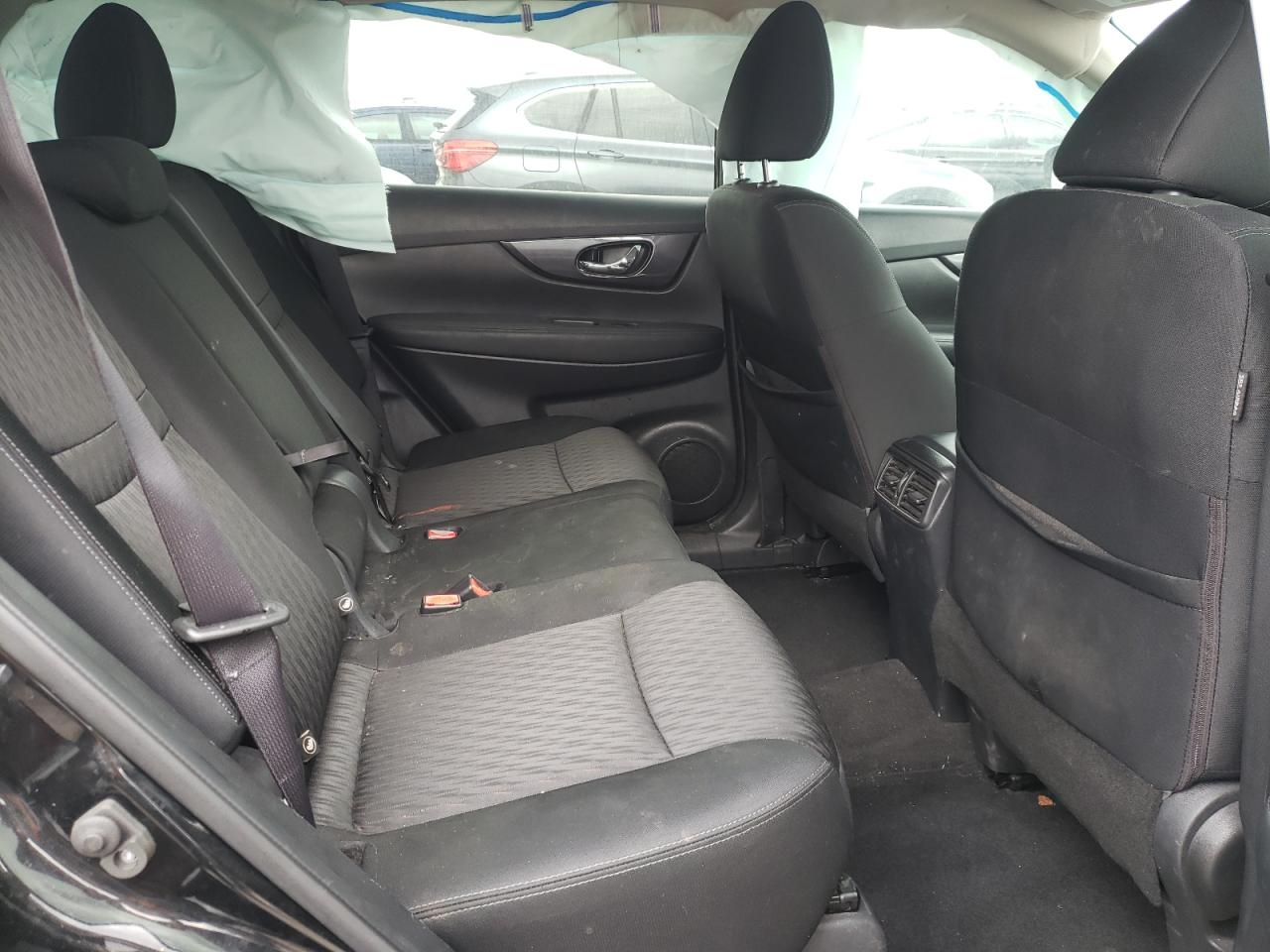 Photo 6 from auction – 2017 NISSAN ROGUE S with VIN KNMAT2MT6HP609608