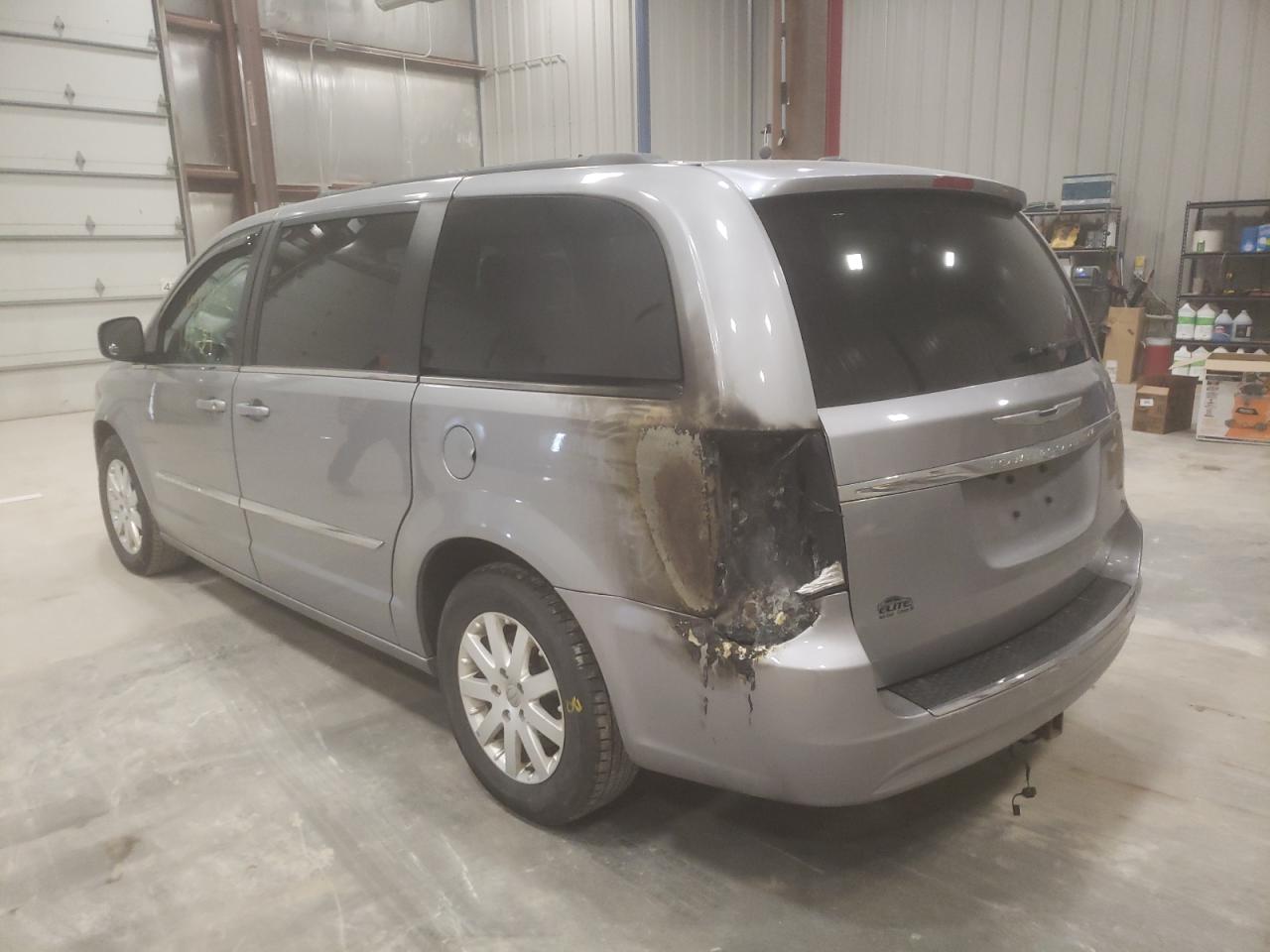 Photo 3 from auction – 2014 CHRYSLER TOWN & COU with VIN 2C4RC1BG7ER364931