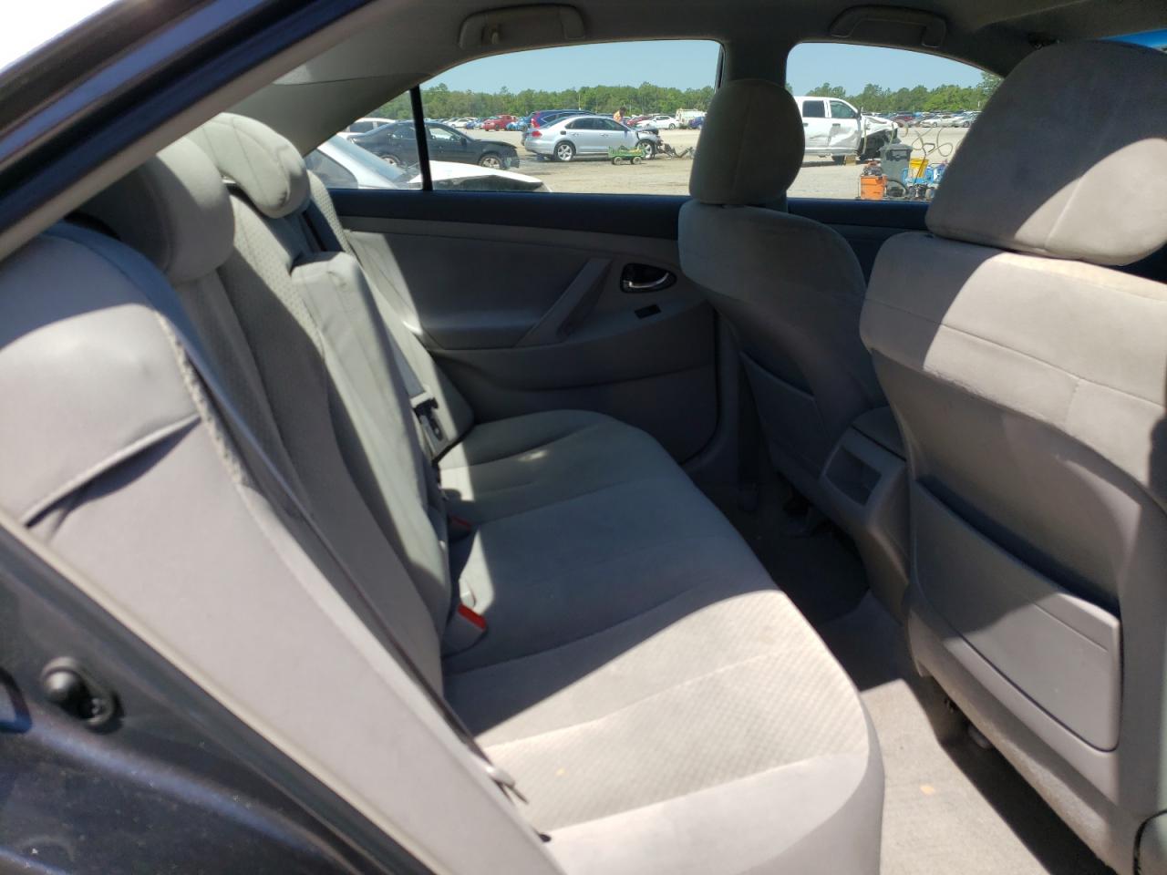 Photo 6 from auction – 2007 TOYOTA CAMRY with VIN 4T1BE46K57U154809