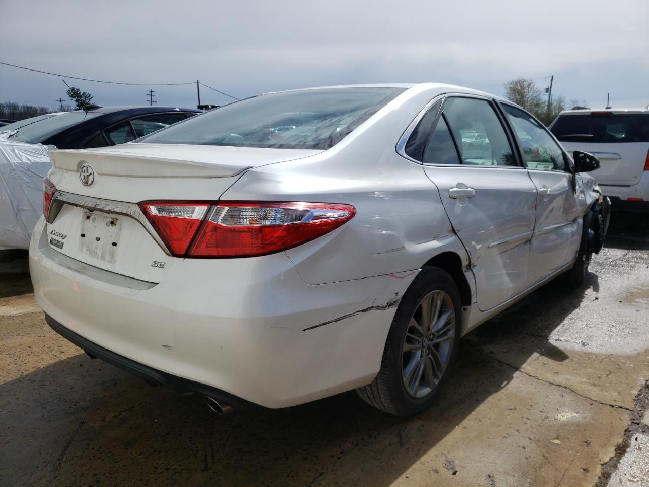 Photo 4 from auction – 2017 TOYOTA CAMRY LE with VIN 4T1BF1FK8HU333262