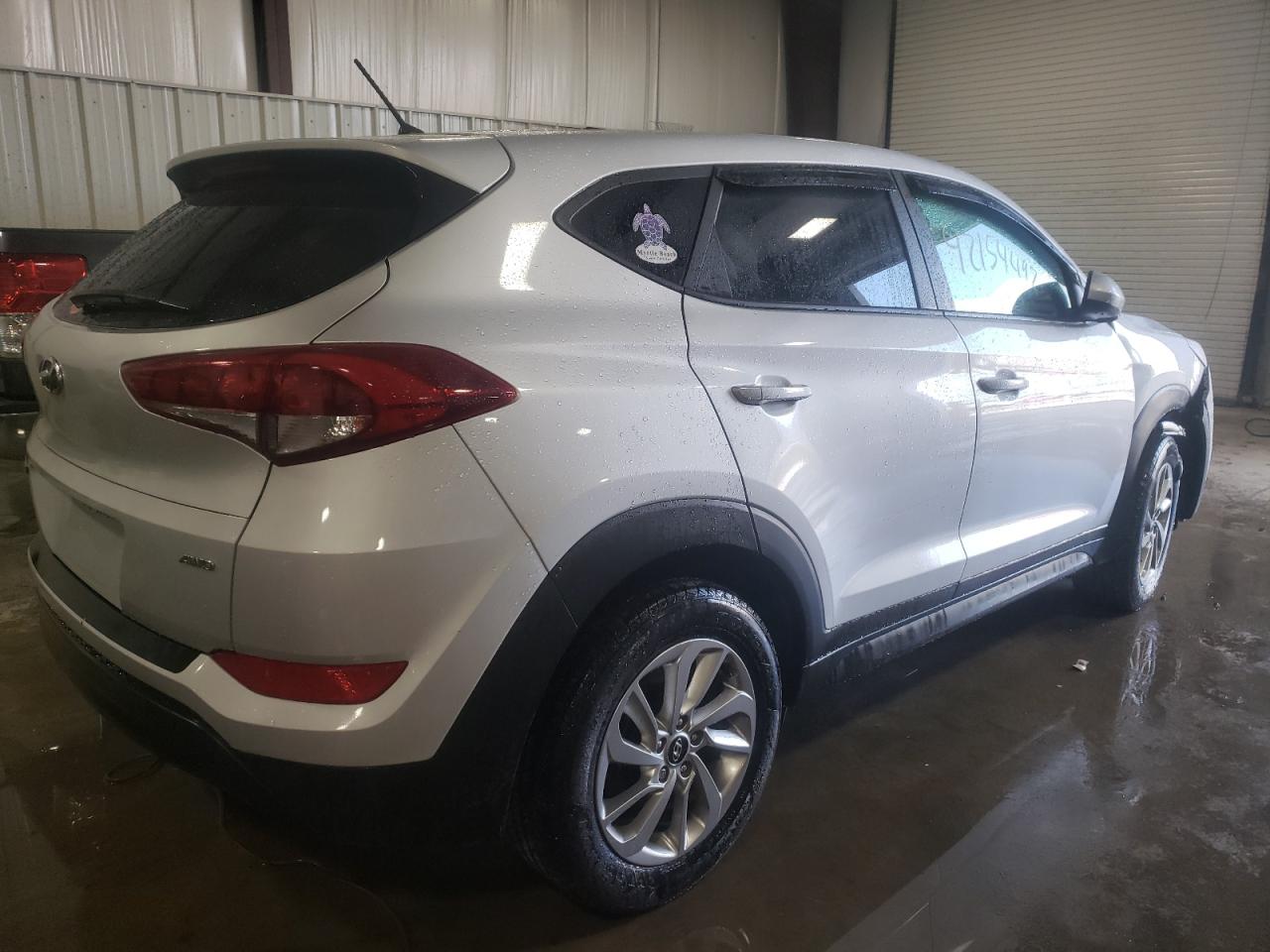 Photo 4 from auction – 2018 HYUNDAI TUCSON SE with VIN KM8J2CA40JU766480