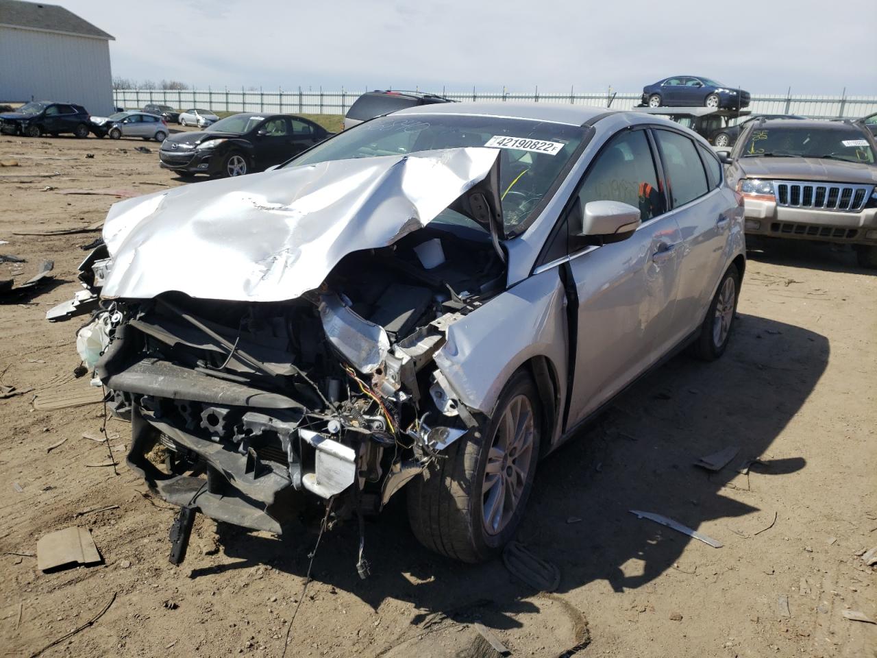 Photo 2 from auction – 2012 FORD FOCUS SEL with VIN 1FAHP3M22CL436840
