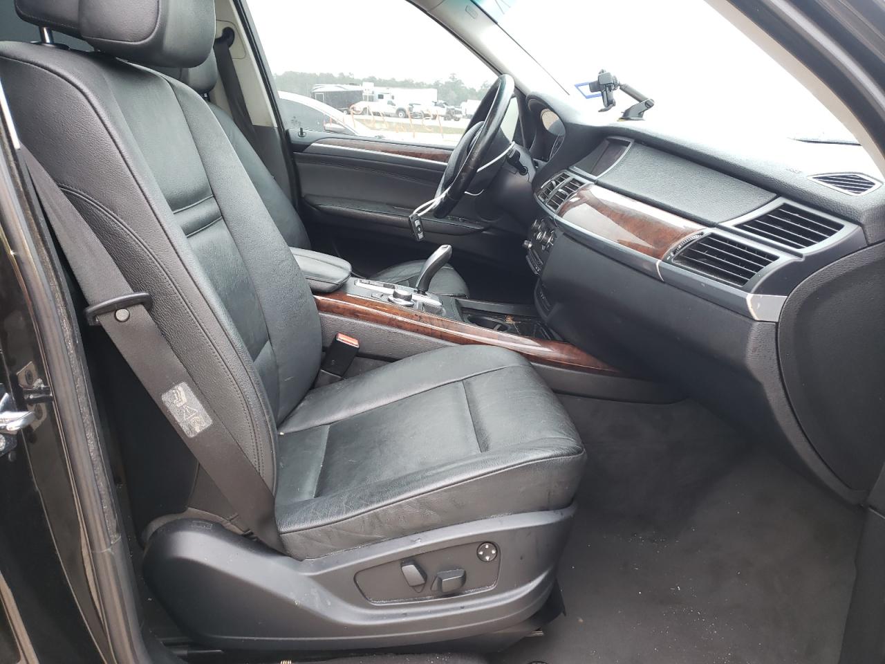 Photo 5 from auction – 2008 BMW X5 3.0I with VIN 5UXFE43538L006779