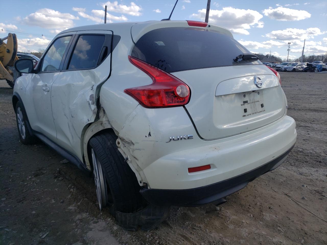 Photo 3 from auction – 2011 NISSAN JUKE S with VIN JN8AF5MV0BT023158