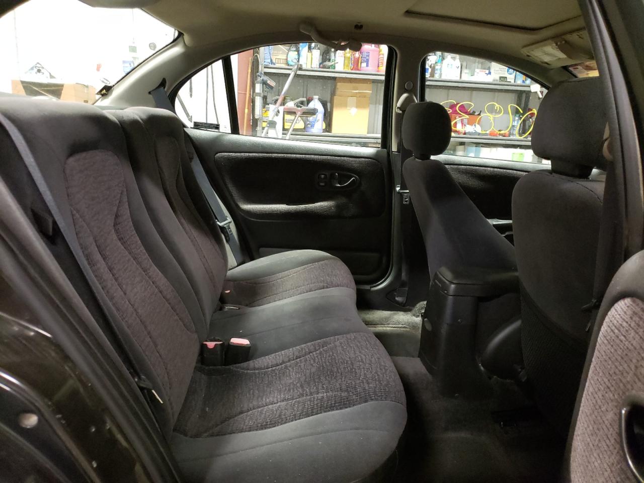 Photo 6 from auction – 2000 SATURN SL2 with VIN 1G8ZK5279YZ267101