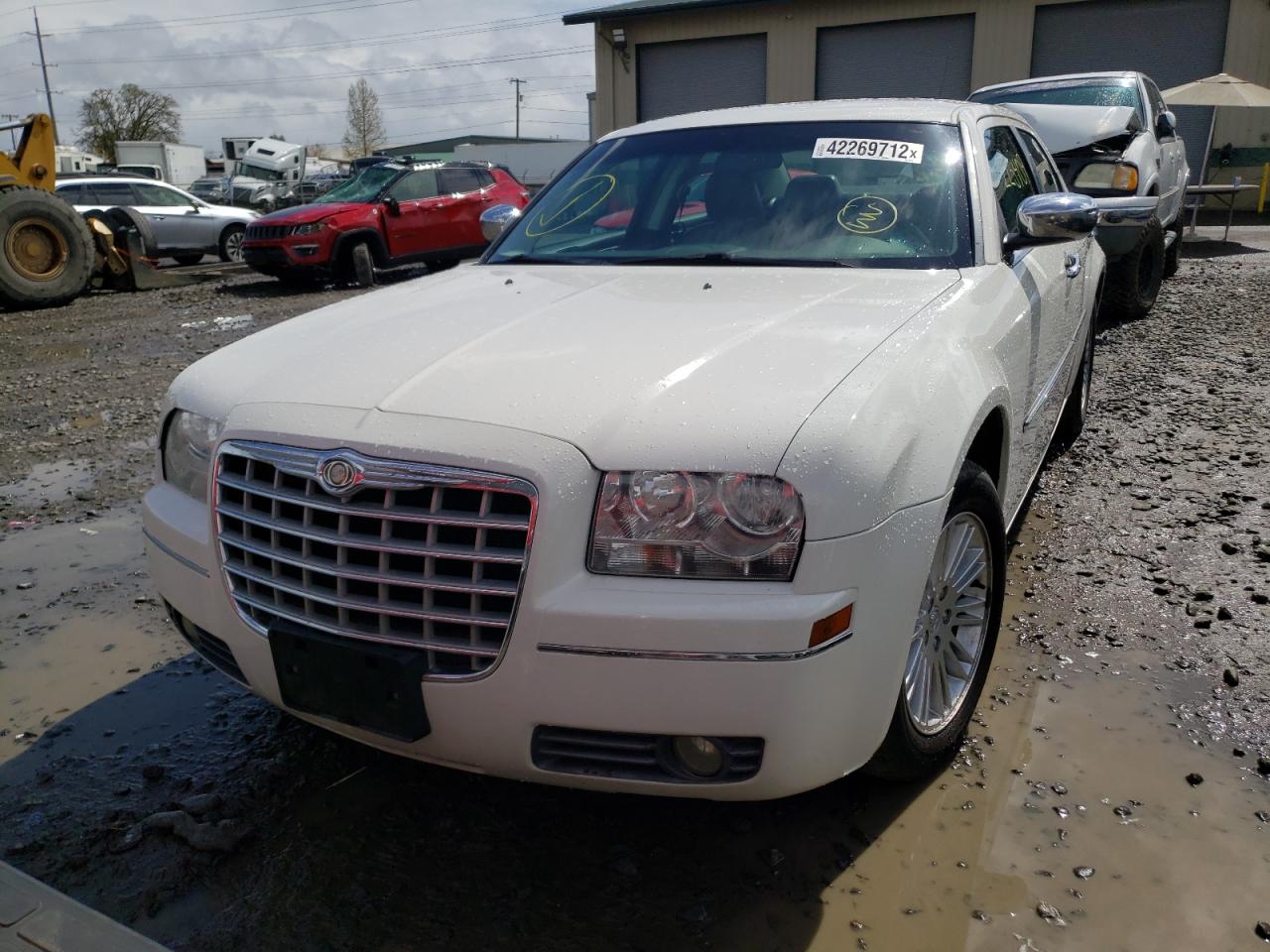 Photo 9 from auction – 2010 CHRYSLER 300 TOURIN with VIN 2C3CA5CV4AH225229