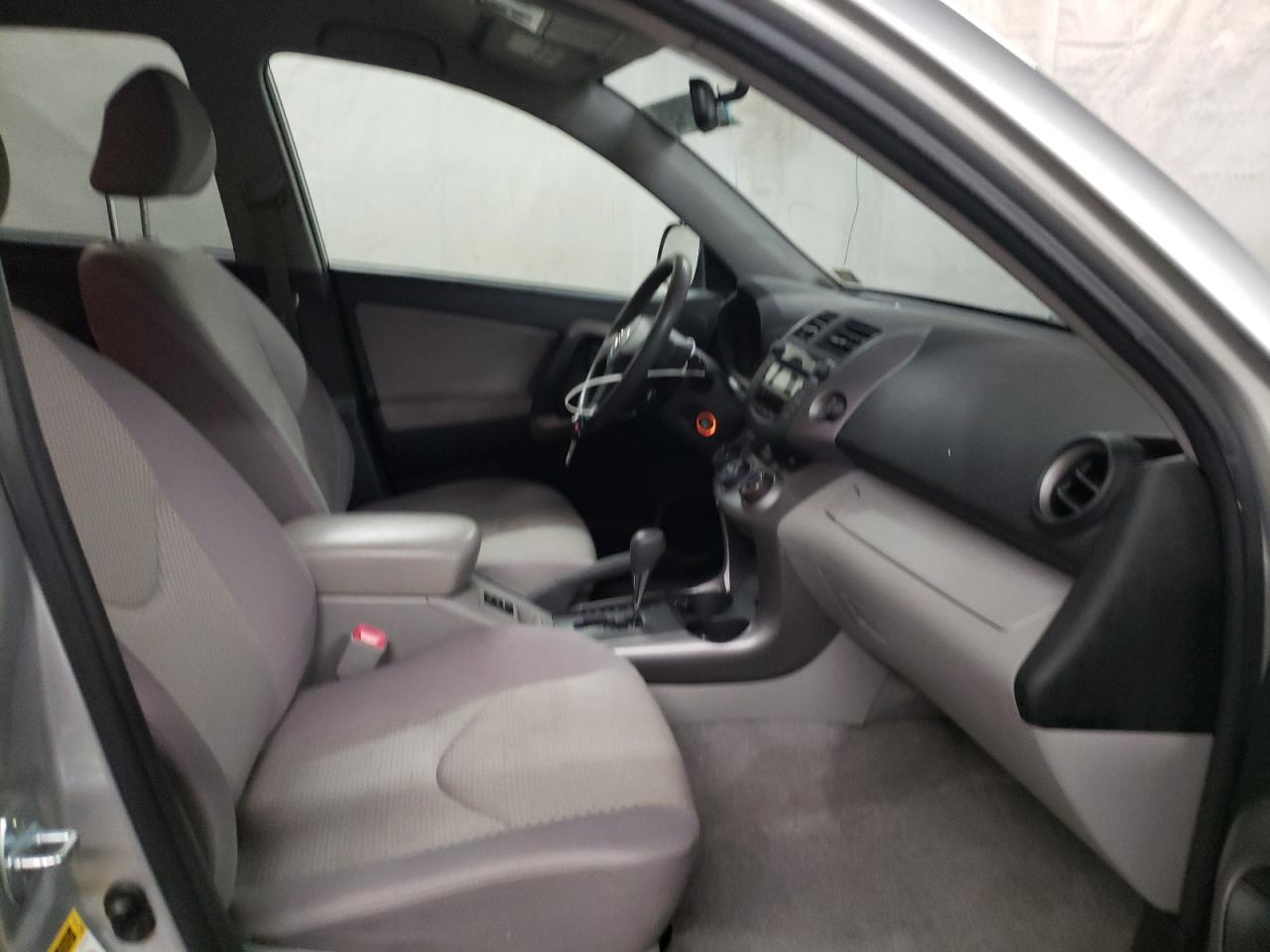 Photo 5 from auction – 2008 TOYOTA RAV4 with VIN JTMBD33V486087285