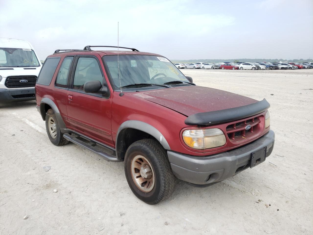 FORD EXPLORER S 2000 with VIN 1FMCU60E3YUA66817 - Photo from auction