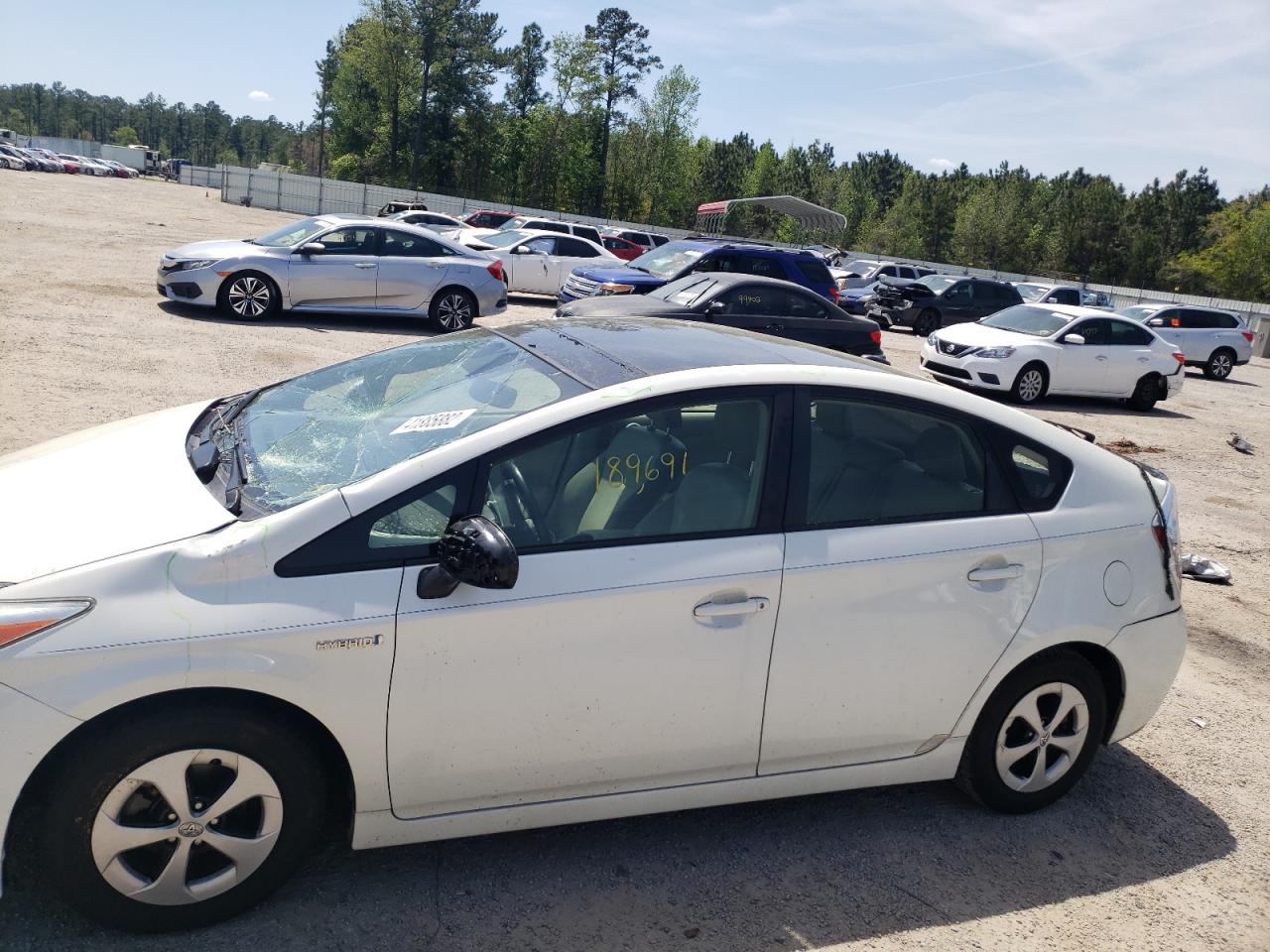 Photo 9 from auction – 2014 TOYOTA PRIUS with VIN JTDKN3DU8E1751048