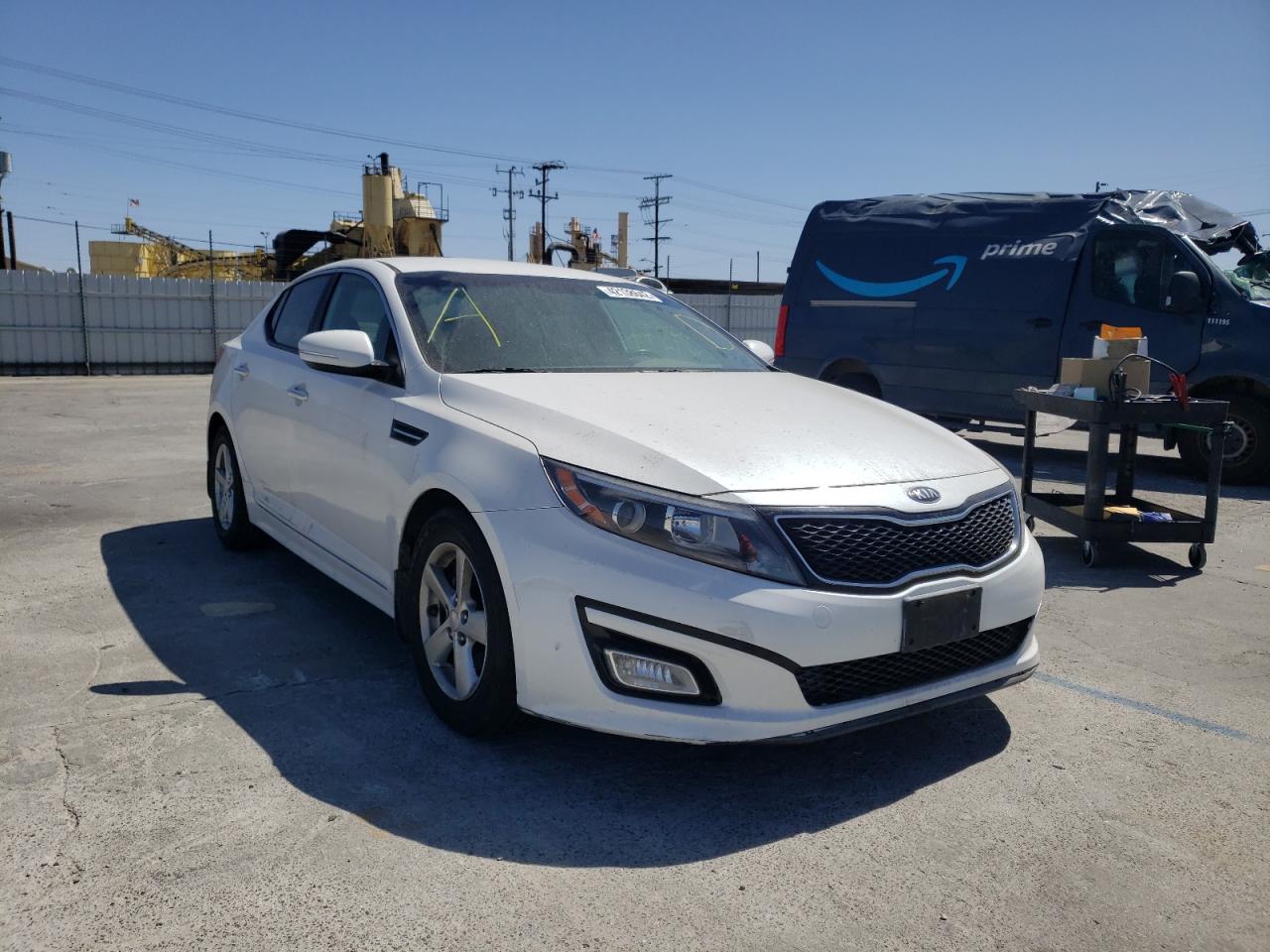 KIA OPTIMA 2014 with VIN KNAGM4A78E5523523 - Photo from auction