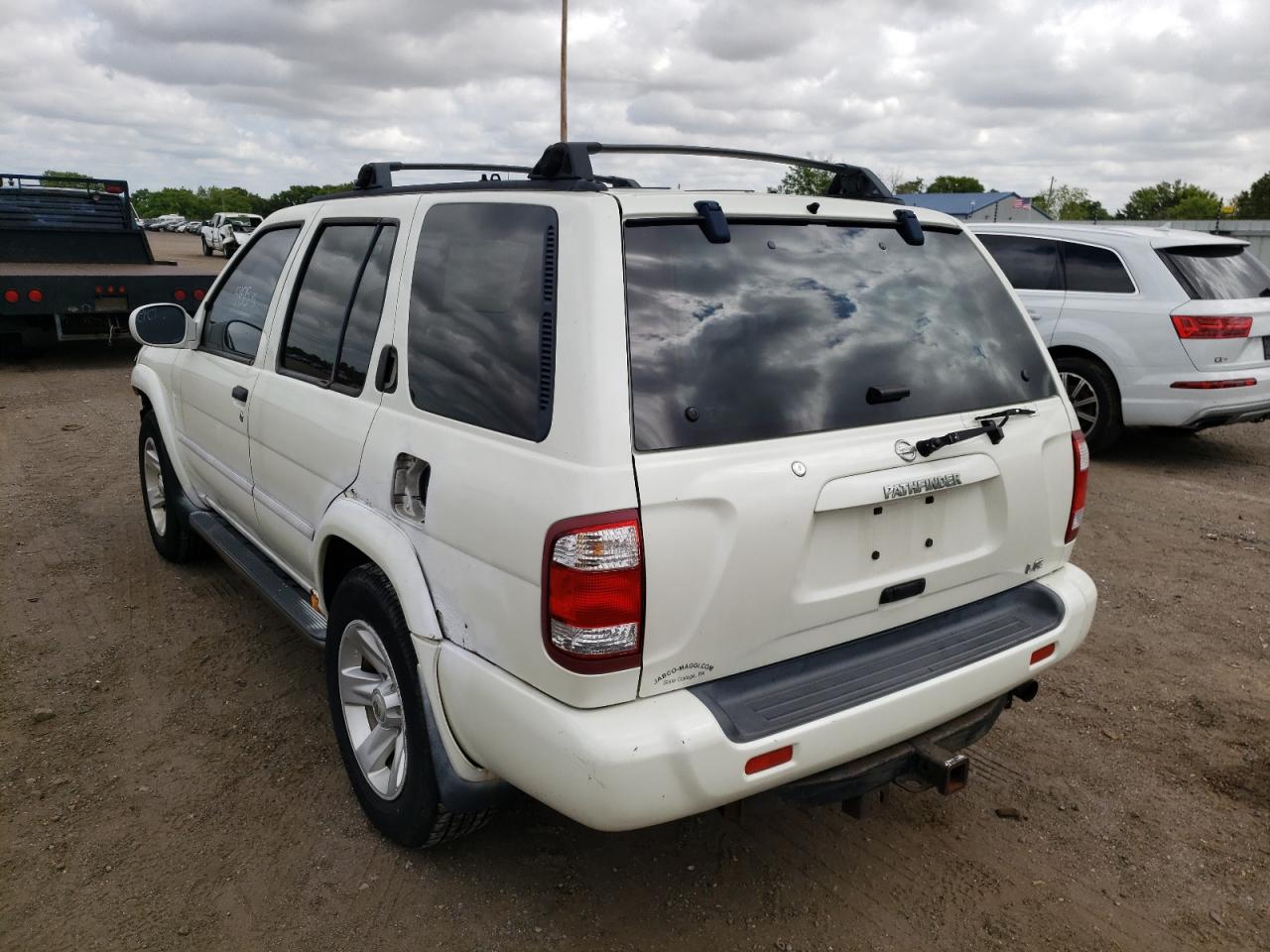 Photo 3 from auction – 2002 NISSAN PATHFINDER with VIN JN8DR09Y52W743564