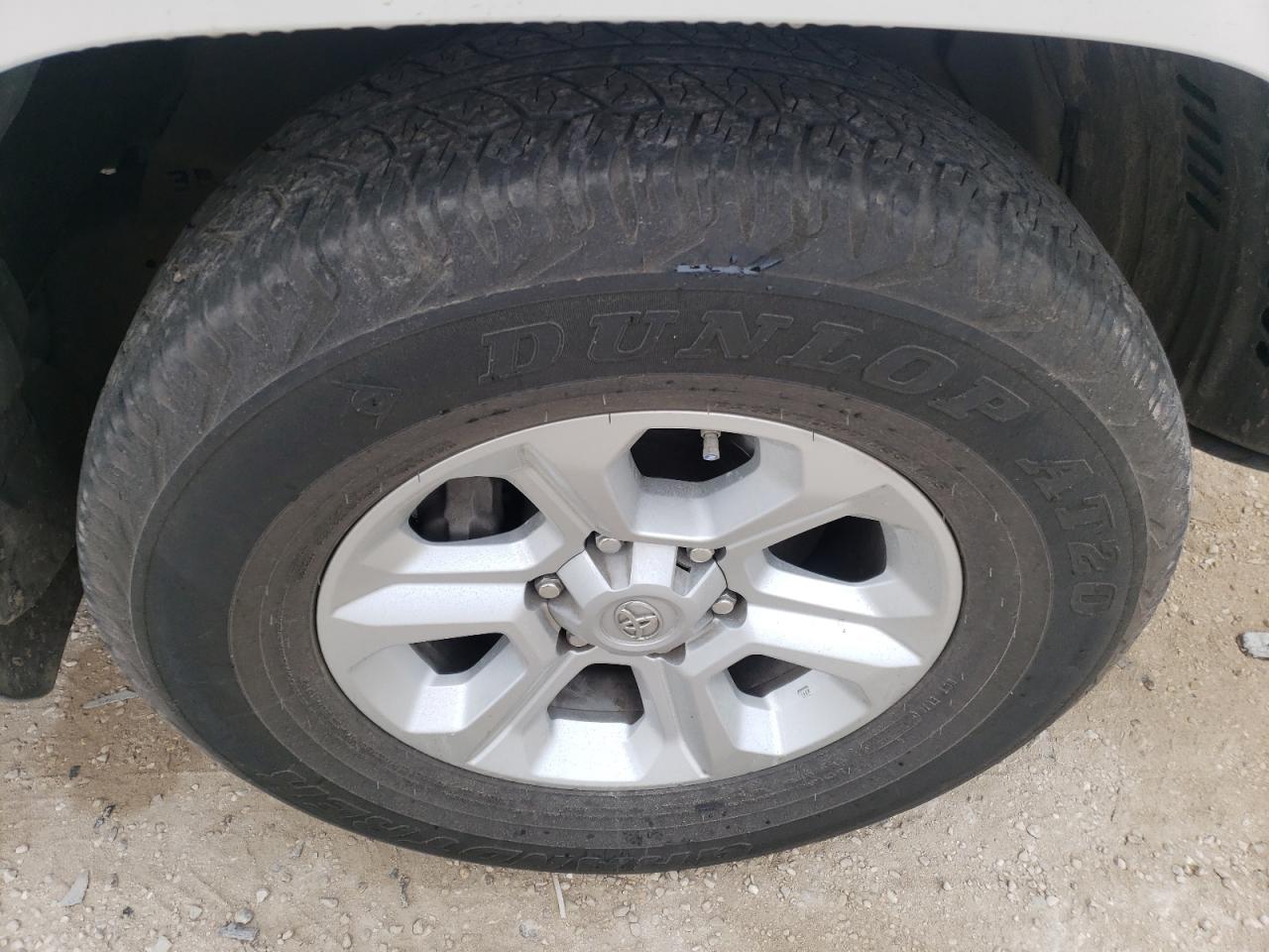 Photo 9 from auction – 2019 TOYOTA 4RUNNER SR with VIN JTEZU5JR5K5201660