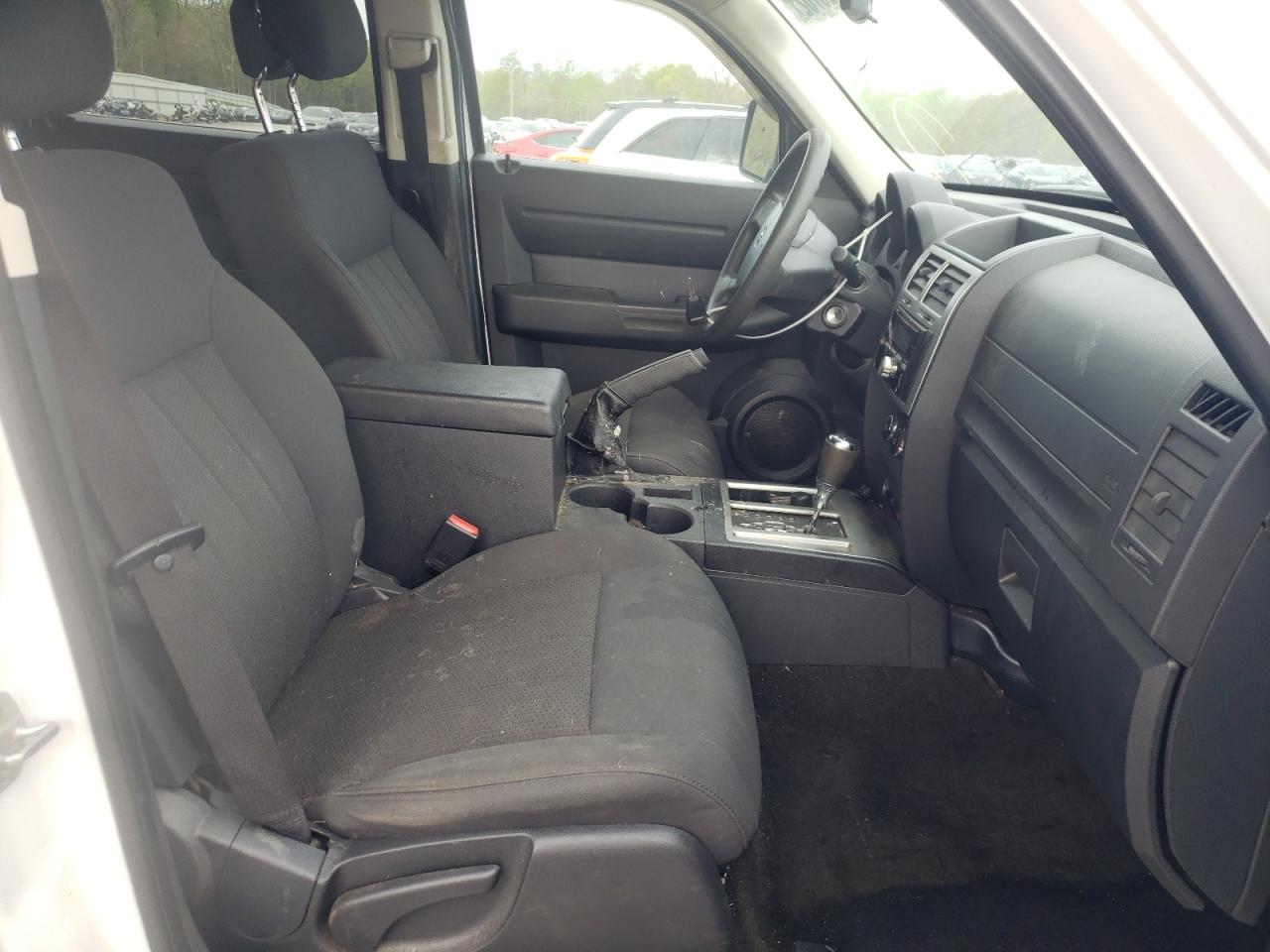 Photo 5 from auction – 2011 DODGE NITRO HEAT with VIN 1D4PU4GK0BW512619
