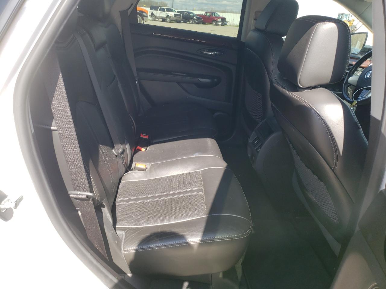 Photo 6 from auction – 2012 CADILLAC SRX LUXURY with VIN 3GYFNDE3XCS656042