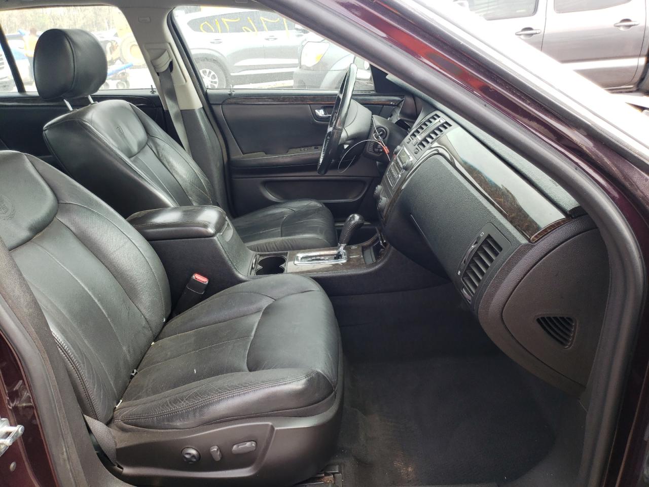 Photo 5 from auction – 2008 CADILLAC DTS with VIN 1G6KD57Y68U125937