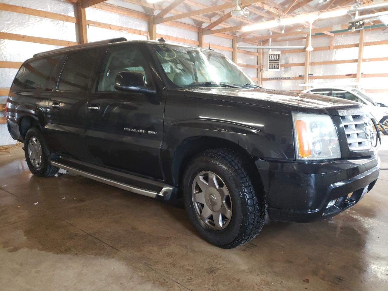 CADILLAC ESCALADE E 2003 with VIN 3GYFK66N93G323452 - Photo from auction
