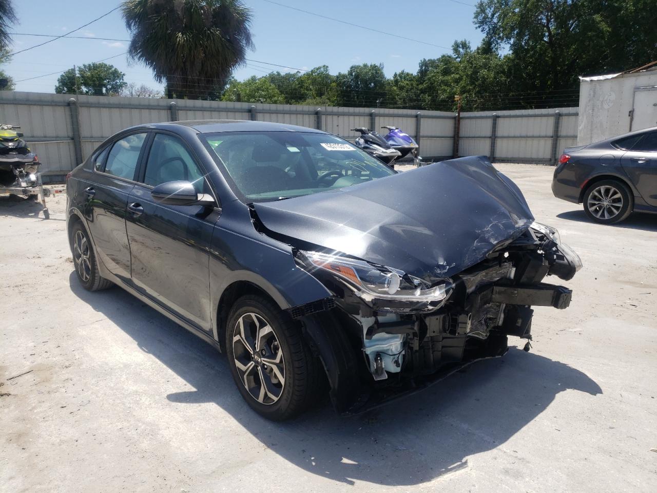 KIA FORTE FE 2019 with VIN 3KPF24AD1KE120137 - Photo from auction