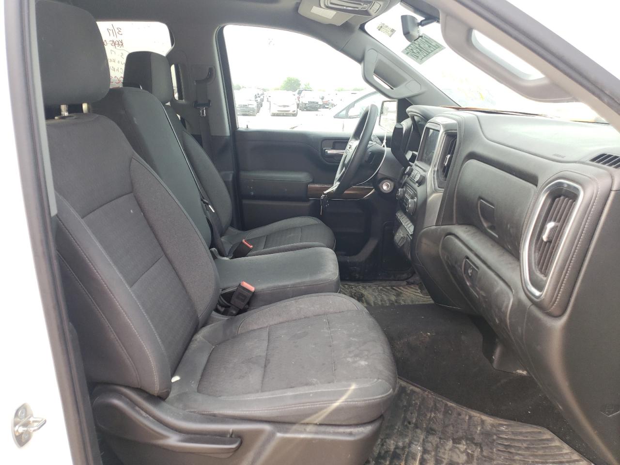 Photo 5 from auction – 2020 CHEVROLET SILVERADO with VIN 1GCRYDED1LZ197702