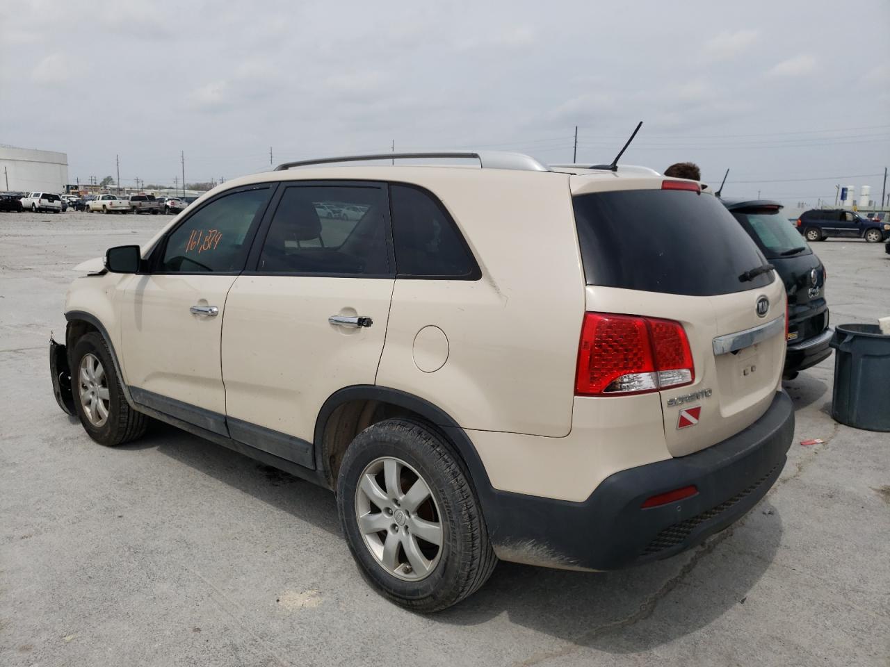 Photo 3 from auction – 2011 KIA SORENTO BA with VIN 5XYKT3A16BG105969