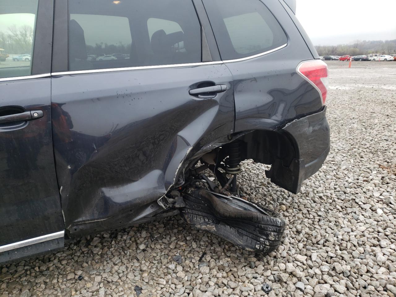 Photo 9 from auction – 2015 SUBARU FORESTER 2 with VIN JF2SJAUC0FH536684