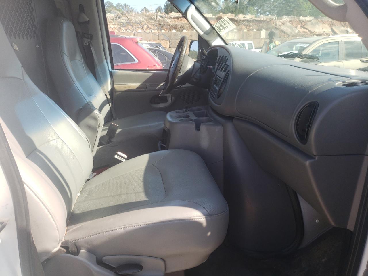 Photo 5 from auction – 2004 FORD ECONOLINE with VIN 1FTNE24L24HB31848