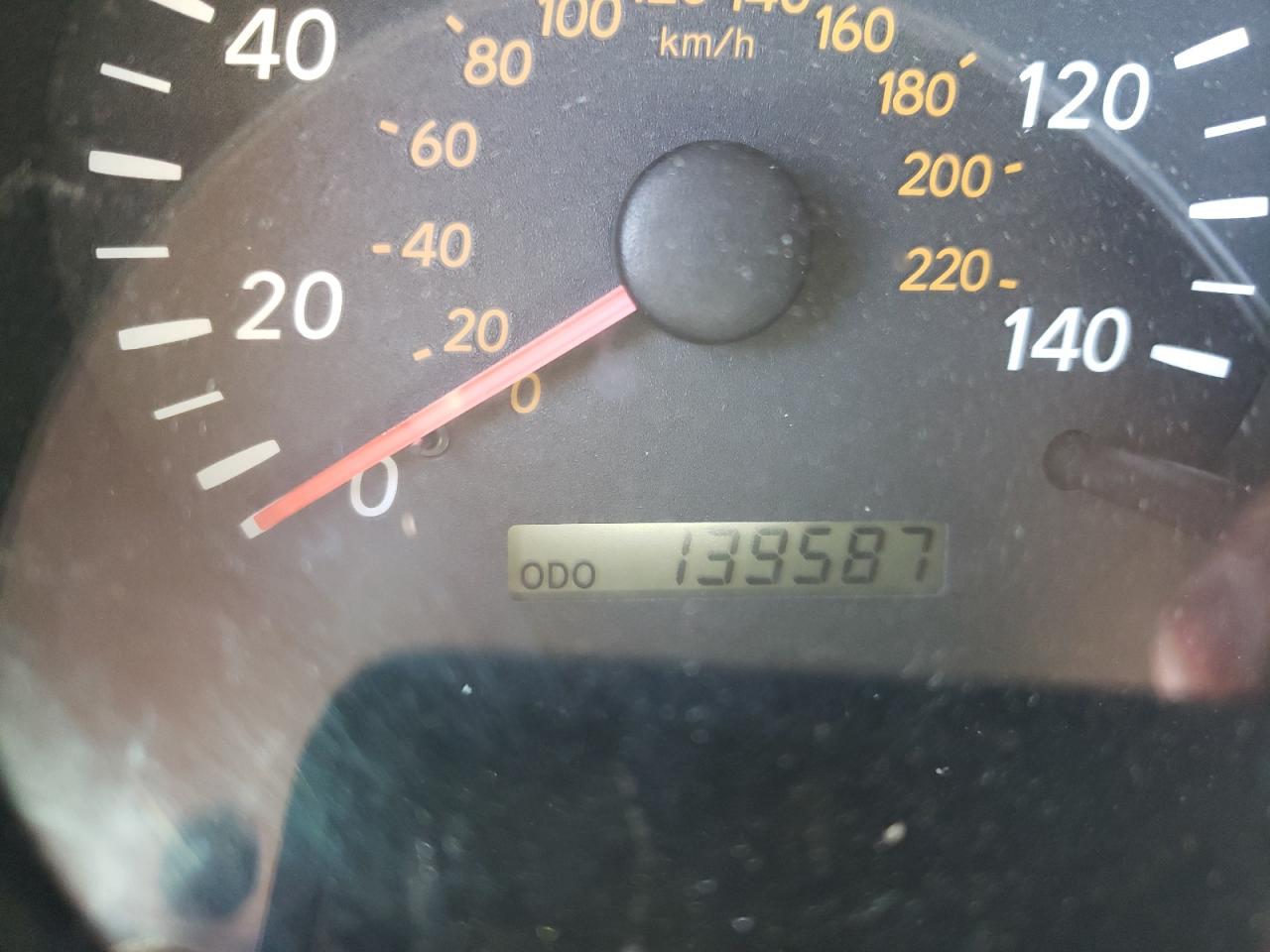 Photo 8 from auction – 2004 TOYOTA HIGHLANDER with VIN JTEEP21A440012576