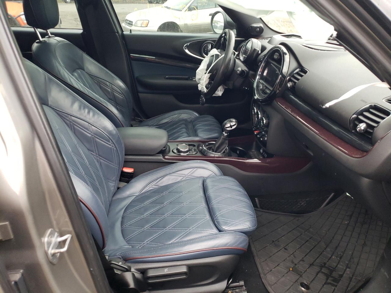 Photo 5 from auction – 2017 MINI COOPER S C with VIN WMWLU5C38H2E84259