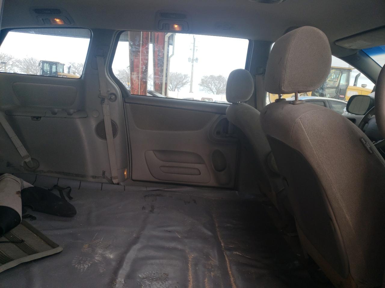 Photo 6 from auction – 2007 TOYOTA SIENNA CE with VIN 5TDZK23C97S013131