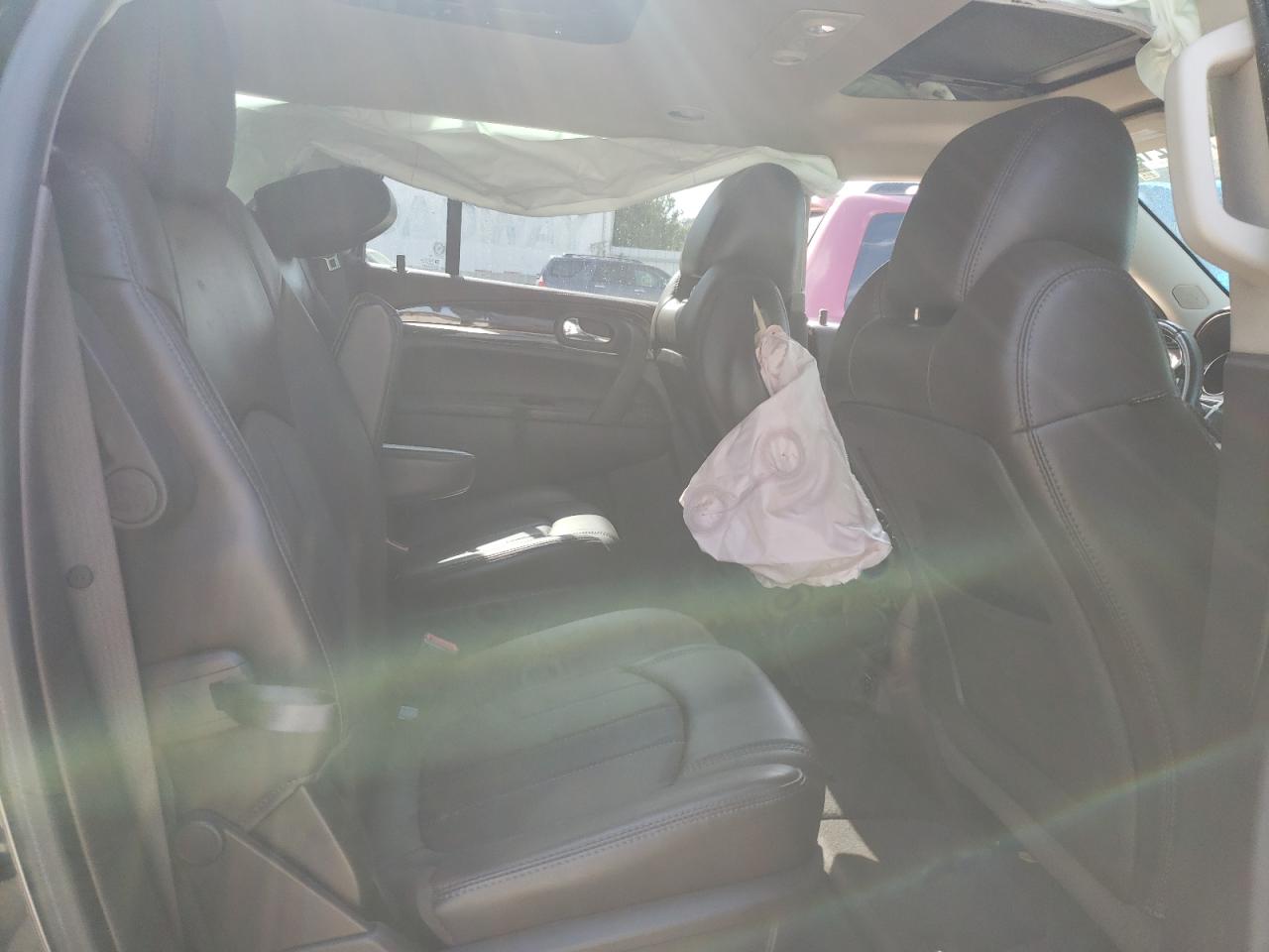 Photo 6 from auction – 2014 BUICK ENCLAVE with VIN 5GAKRBKDXEJ227550