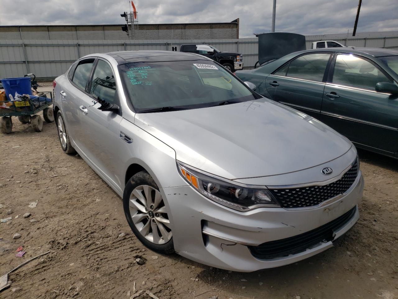 KIA OPTIMA EX 2016 with VIN 5XXGU4L34GG098362 - Photo from auction