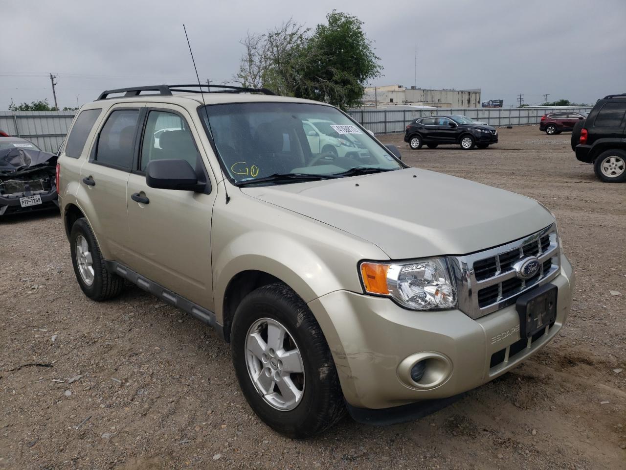 صورة رقم 1 من المزاد - 2010 FORD ESCAPE XLS مع VIN 1FMCU0C72AKD32498