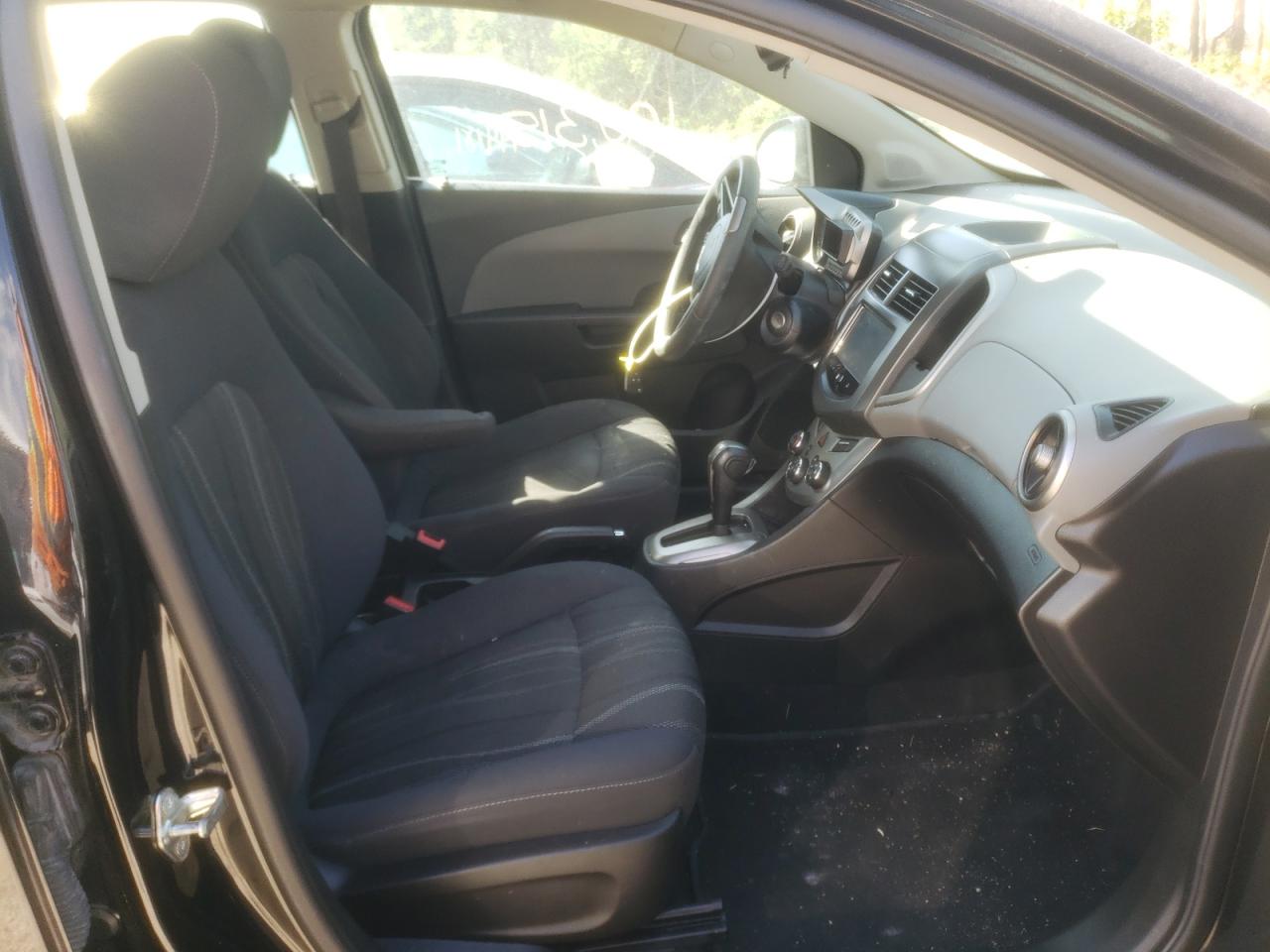 Photo 5 from auction – 2016 CHEVROLET SONIC LT with VIN 1G1JC6SH9G4173903