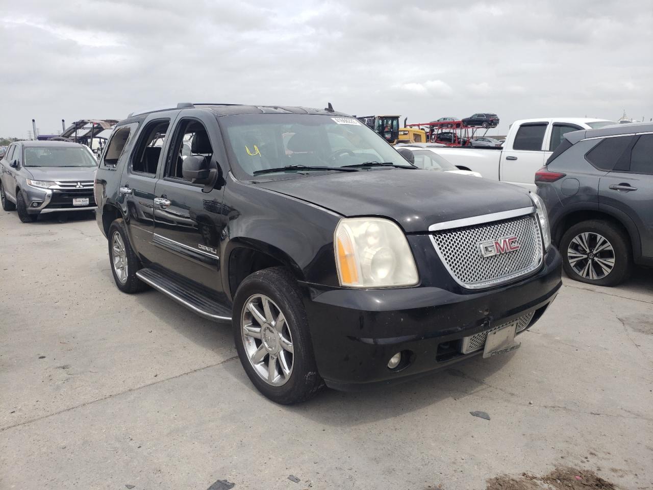 GMC YUKON DENA 2008 with VIN 1GKEC63878J182999 - Photo from auction