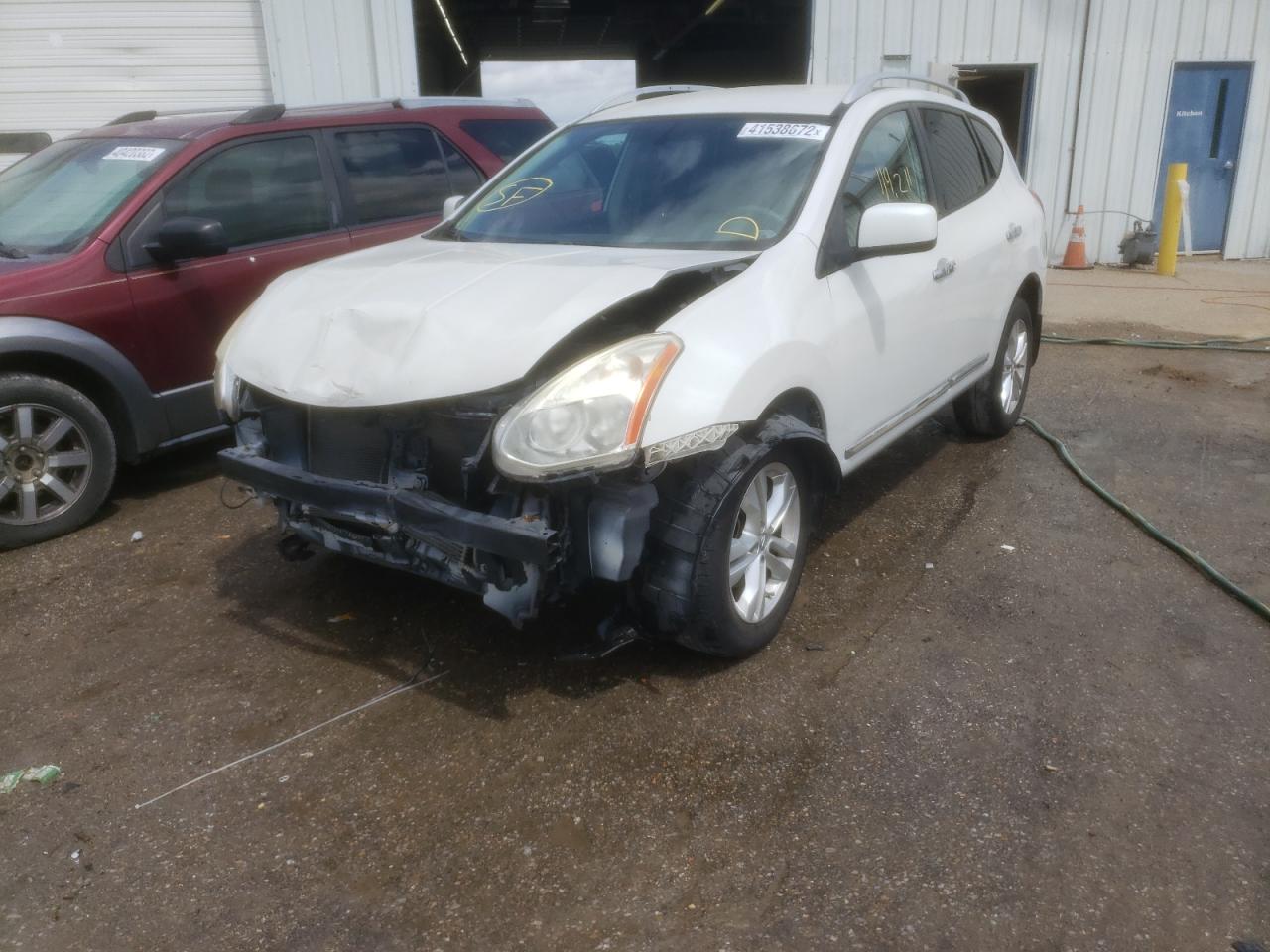 Photo 2 from auction – 2013 NISSAN ROGUE S with VIN JN8AS5MT8DW527825