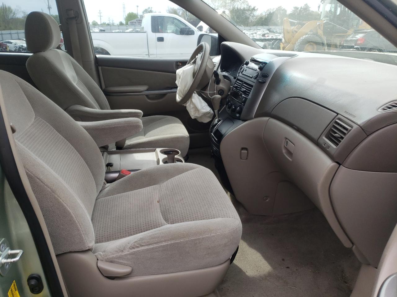 Photo 5 from auction – 2007 TOYOTA SIENNA with VIN 5TDZK23C37S086558