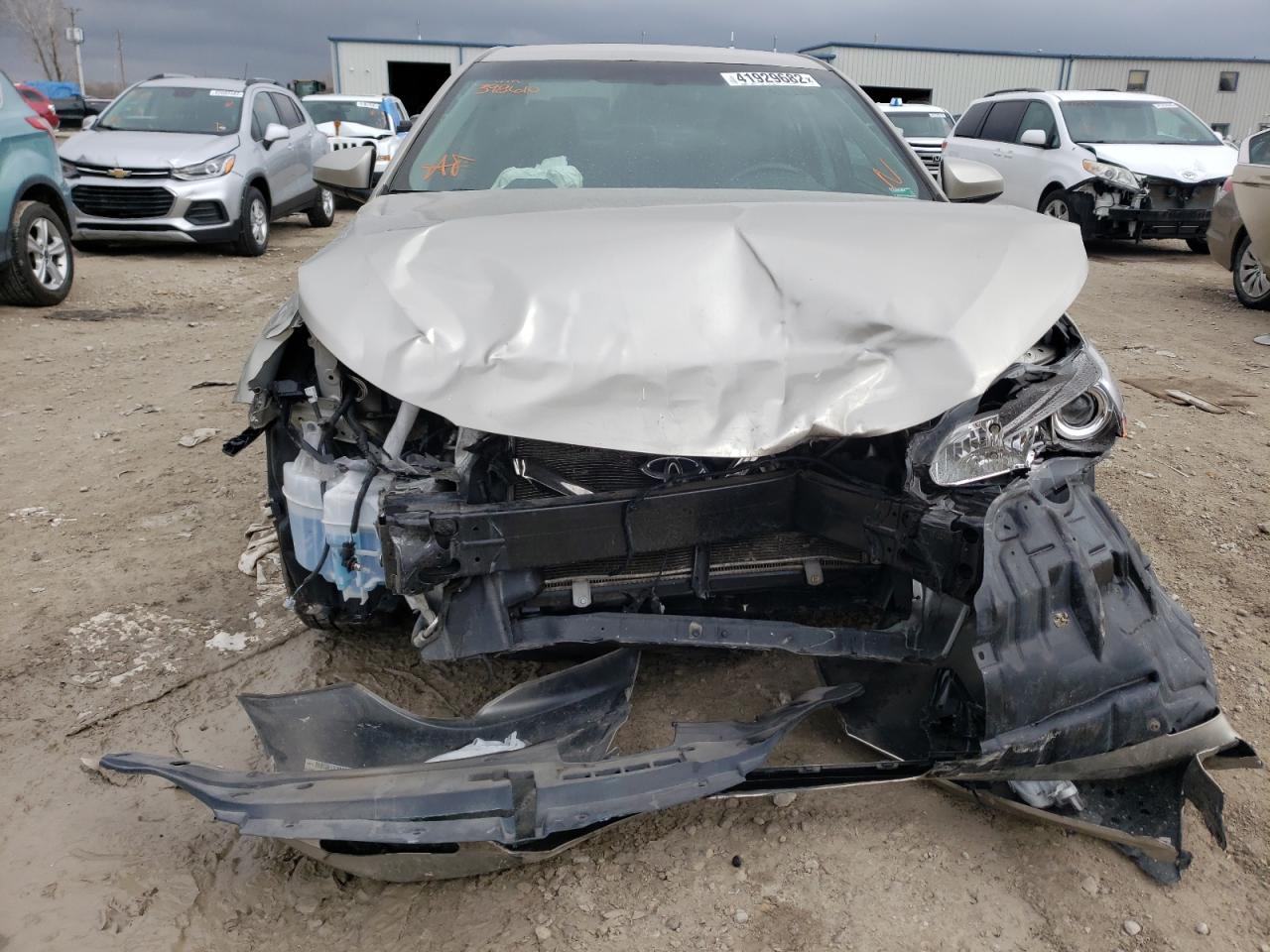 Photo 9 from auction – 2017 TOYOTA CAMRY LE with VIN 4T1BF1FK0HU398610