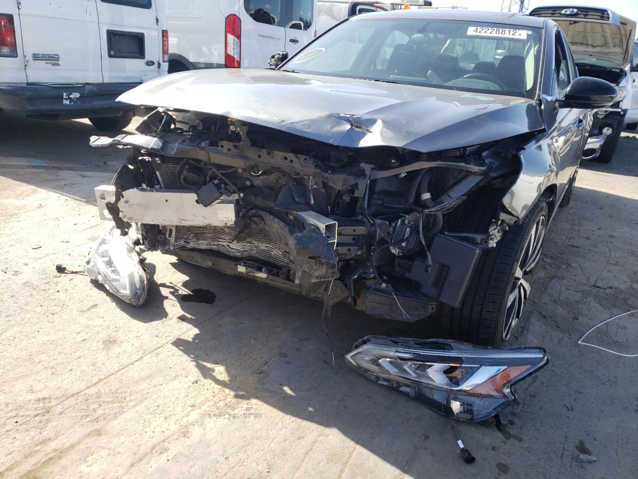 Photo 9 from auction – 2019 NISSAN ALTIMA SR with VIN 1N4BL4CV2KC127385