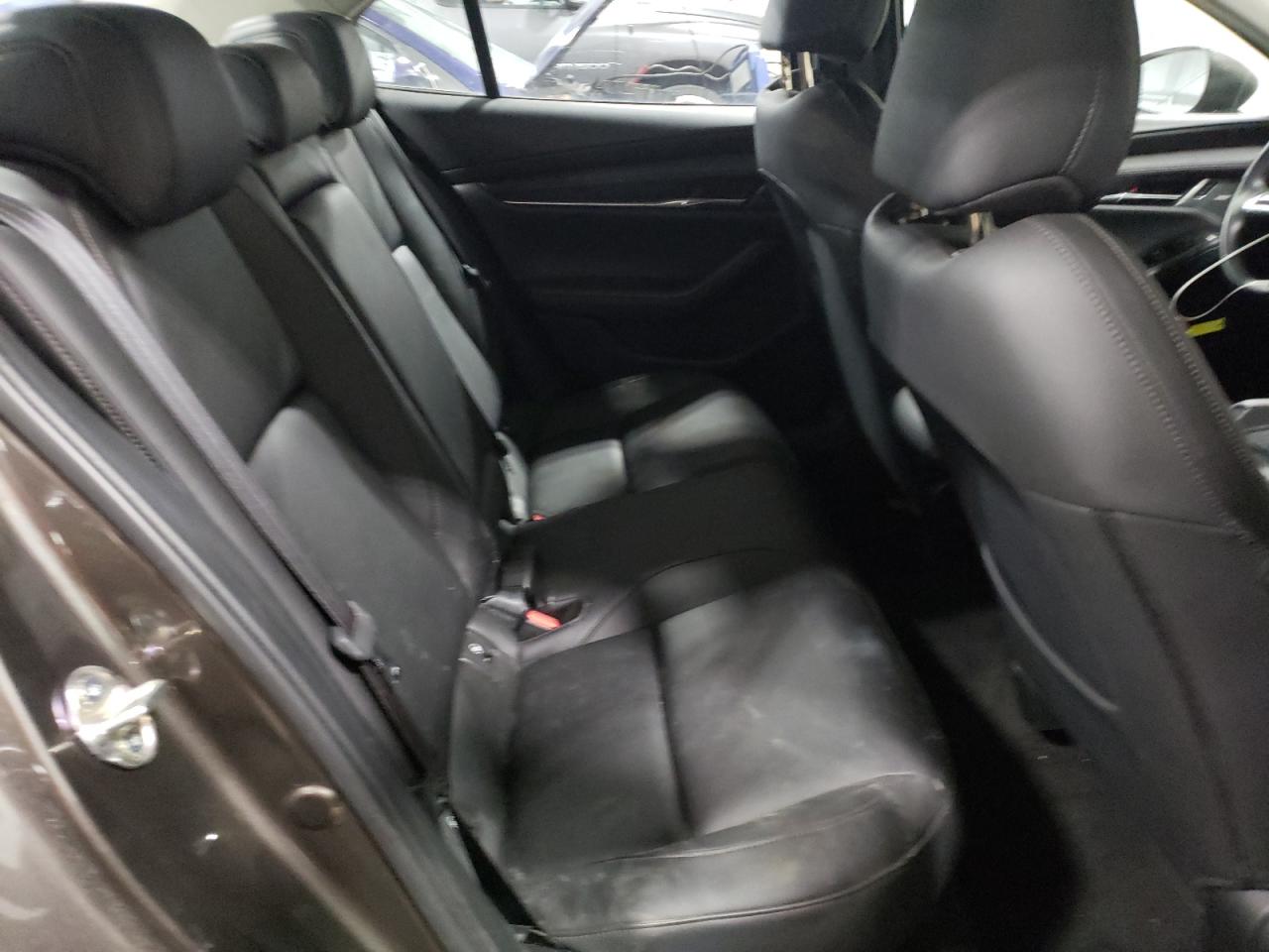 Photo 6 from auction – 2019 MAZDA 3 PREFERRE with VIN JM1BPADL4K1123635