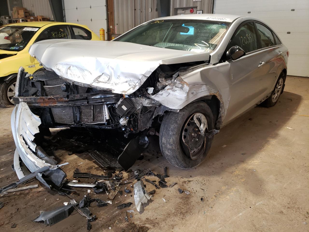 Photo 2 from auction – 2013 HYUNDAI SONATA GLS with VIN 5NPEB4AC8DH517054