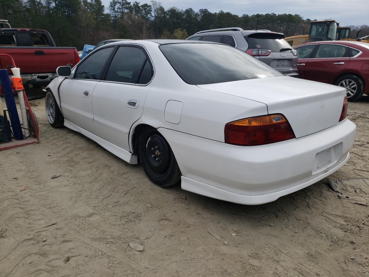 Photo 3 from auction – 2000 ACURA 3.2TL with VIN 19UUA5668YA055875