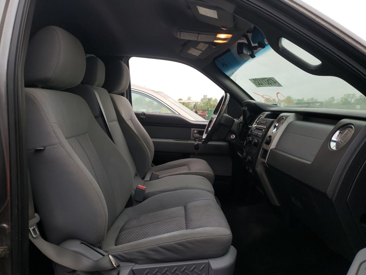 Photo 5 from auction – 2011 FORD F150 SUPER with VIN 1FTFW1ET7BFB11985