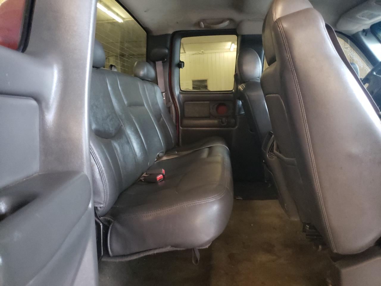 Photo 6 from auction – 2003 GMC SIERRA K25 with VIN 1GTHK29G53E130677