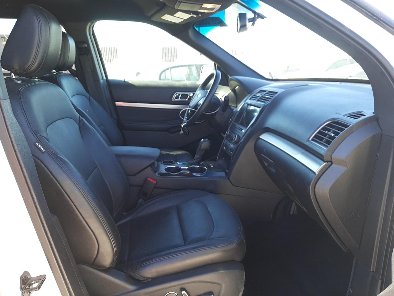 Foto 5 de la subasta – 2018 FORD EXPLORER X con VIN 1FM5K7DH2JGC28093
