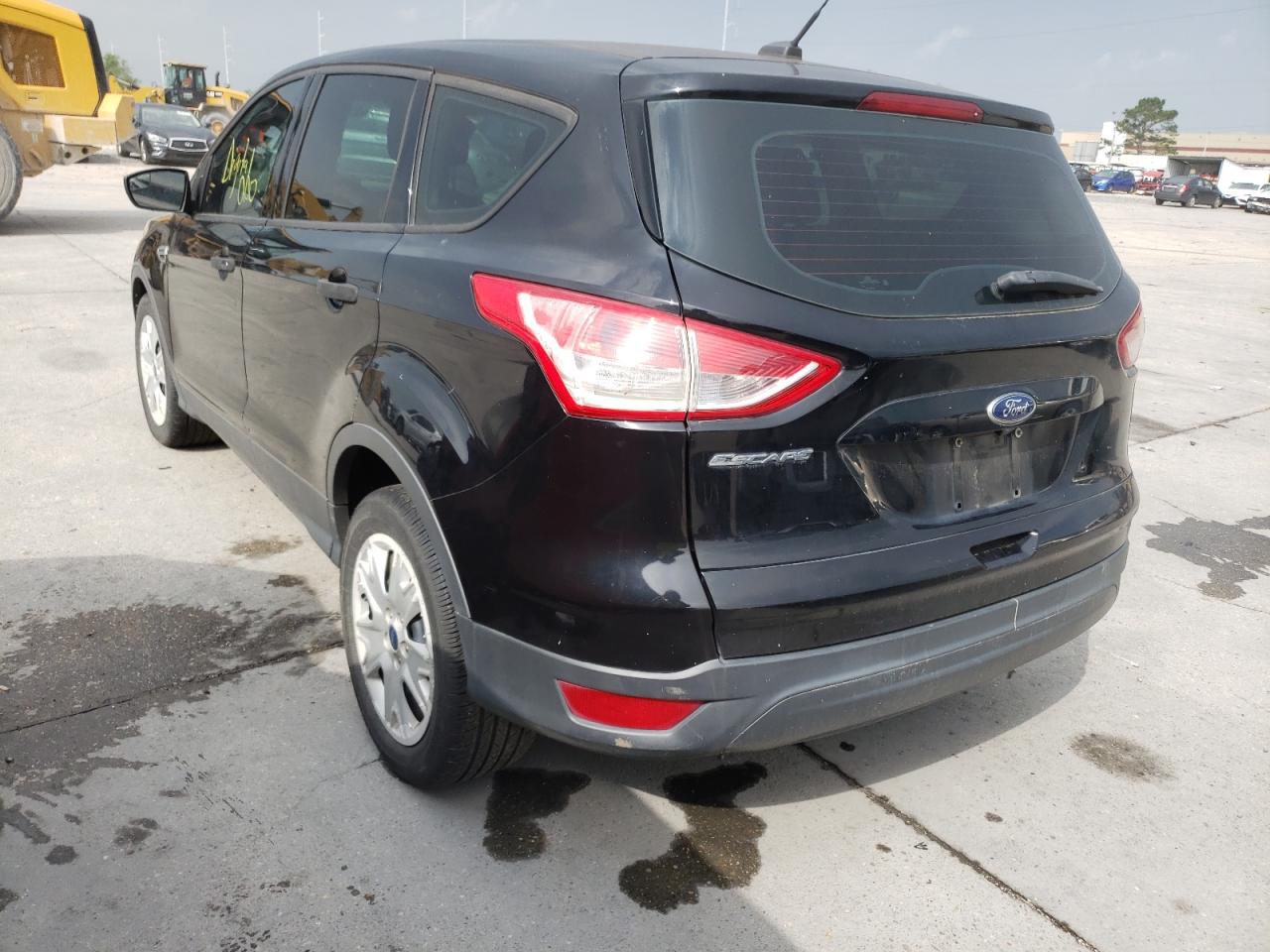 Photo 3 from auction – 2016 FORD ESCAPE S with VIN 1FMCU0F74GUB96495