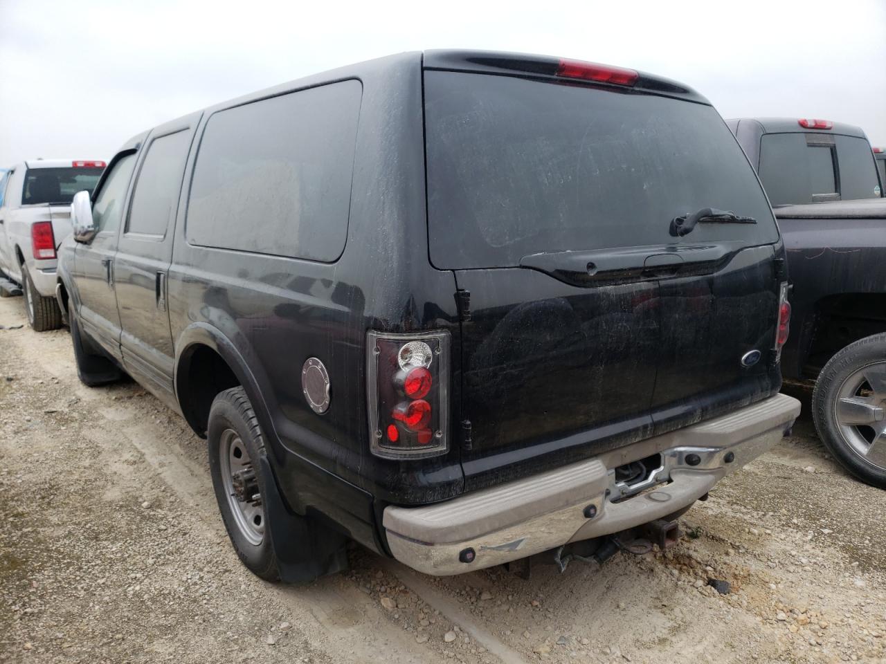 Photo 3 from auction – 2001 FORD EXCURSION with VIN 1FMNU42S91ED57628