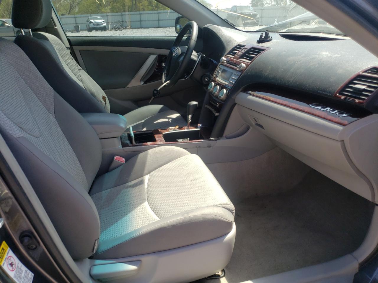 Photo 5 from auction – 2009 TOYOTA CAMRY BASE with VIN 4T1BE46K99U352859